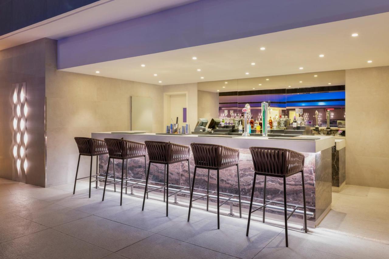 Crowne Plaza Doha - The Business Park By Ihg Hotell Eksteriør bilde The bar at the Sky Bar