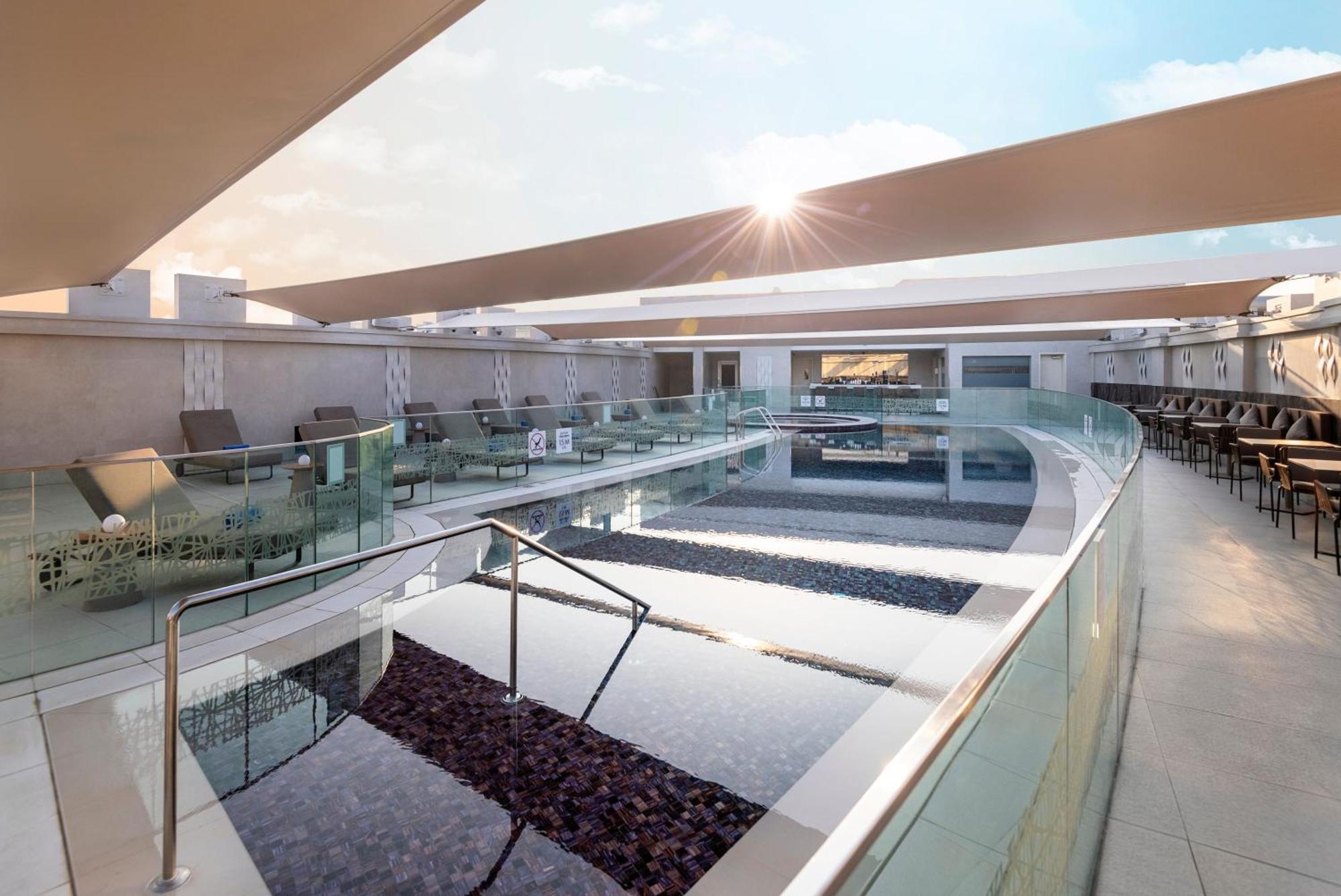 Crowne Plaza Doha - The Business Park By Ihg Hotell Eksteriør bilde The Sky Bar